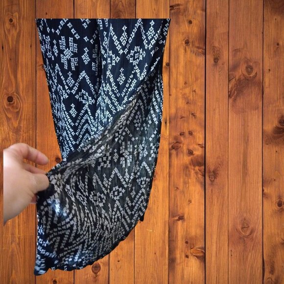 Forever 21 Women's Small Smocked Halter Cut Out Slit Leg Jumpsuit Black Boho - Picture 5 of 7